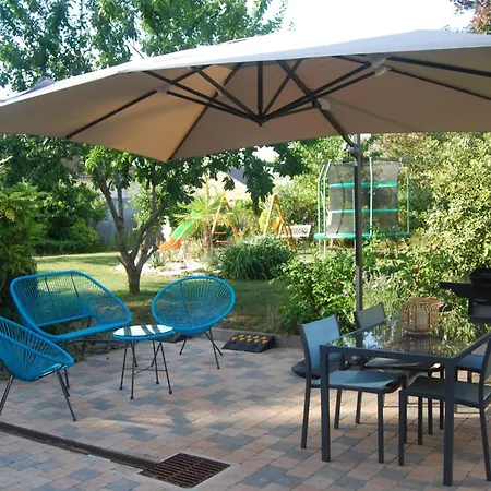 Cote Jardin דירה